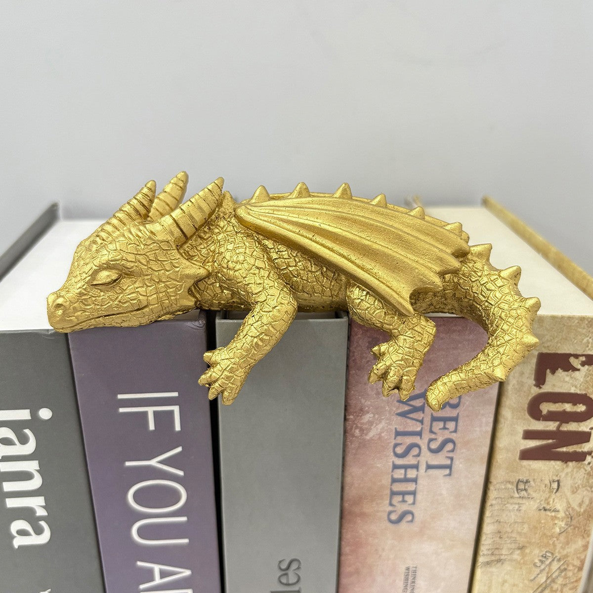 Dragão Decorativo para Estante de Livros
