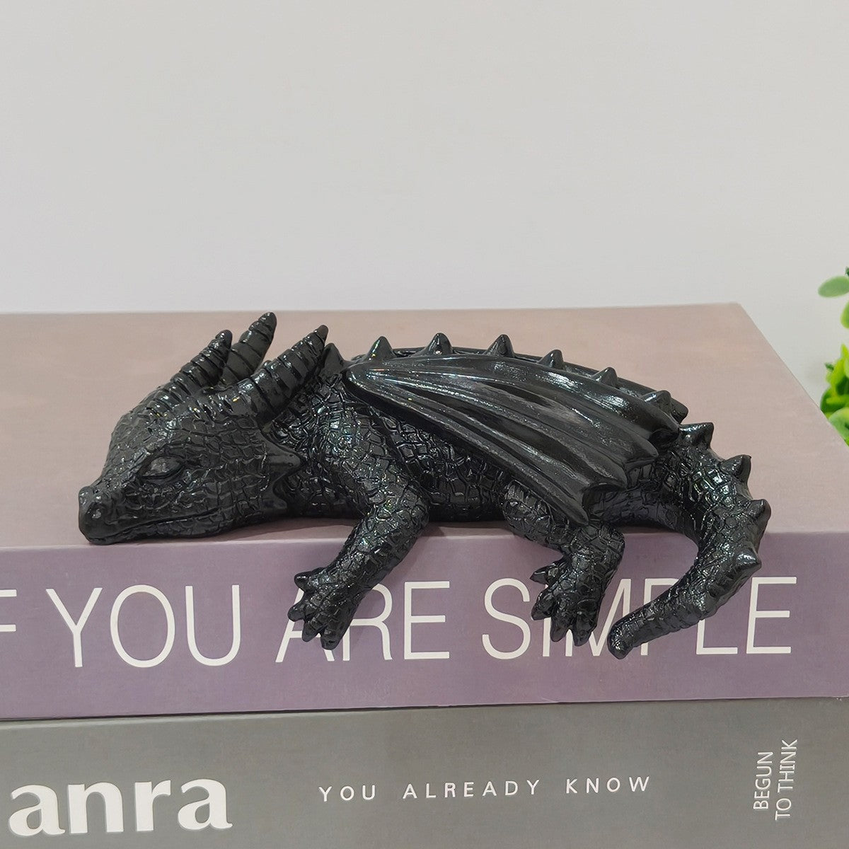 Dragão Decorativo para Estante de Livros