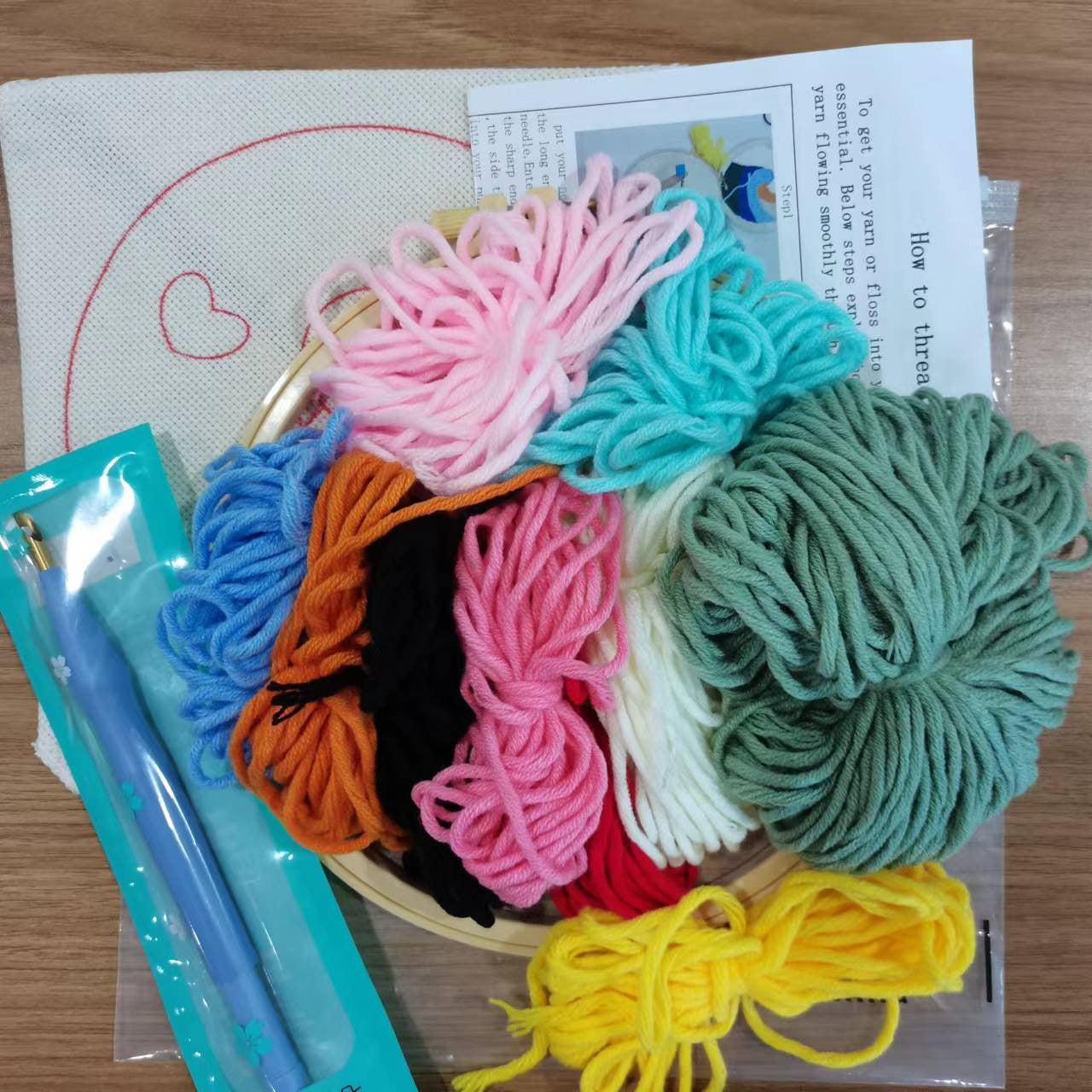 Kit de Bordado com Agulha Mágica — Paisagens